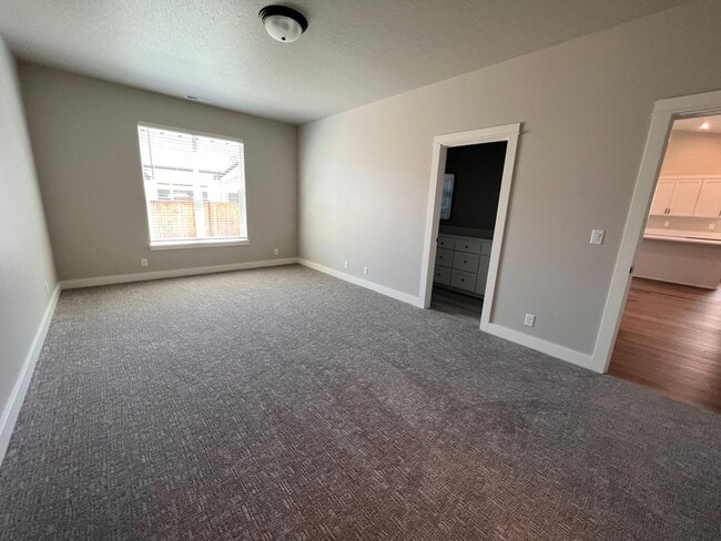 Building Photo - Brand new 3 bedroom home In South Springfi...