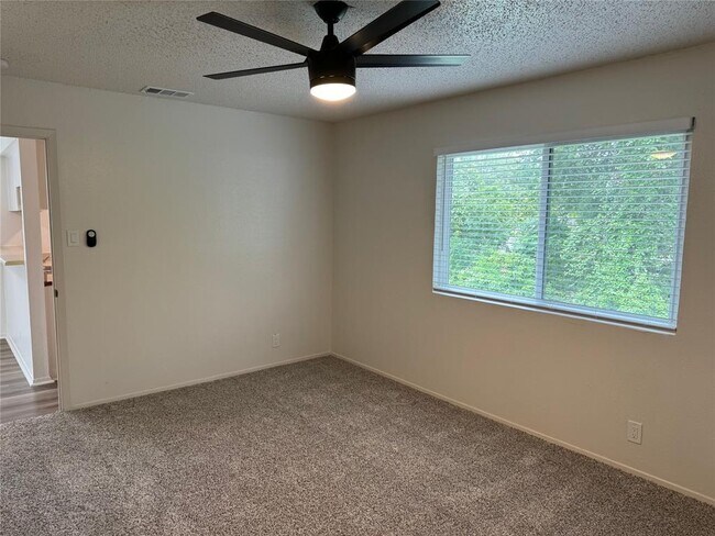 Building Photo - 6808 Blue Dawn Trail