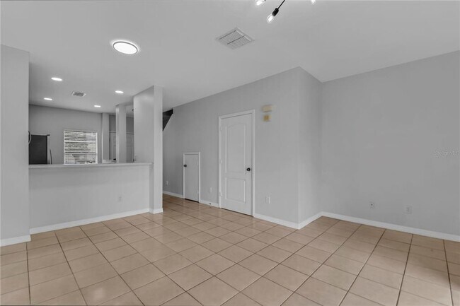 Building Photo - 10825 Savannah Wood Ct