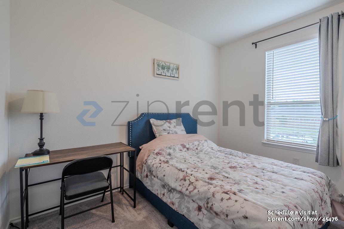 Building Photo - 3218 Longleaf Meadows Dr