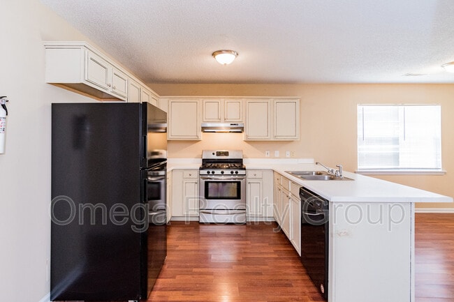 Building Photo - 118 Cedar Bend Dr