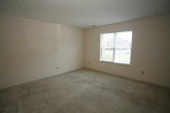 Building Photo - 3156 Mapleleaf Square