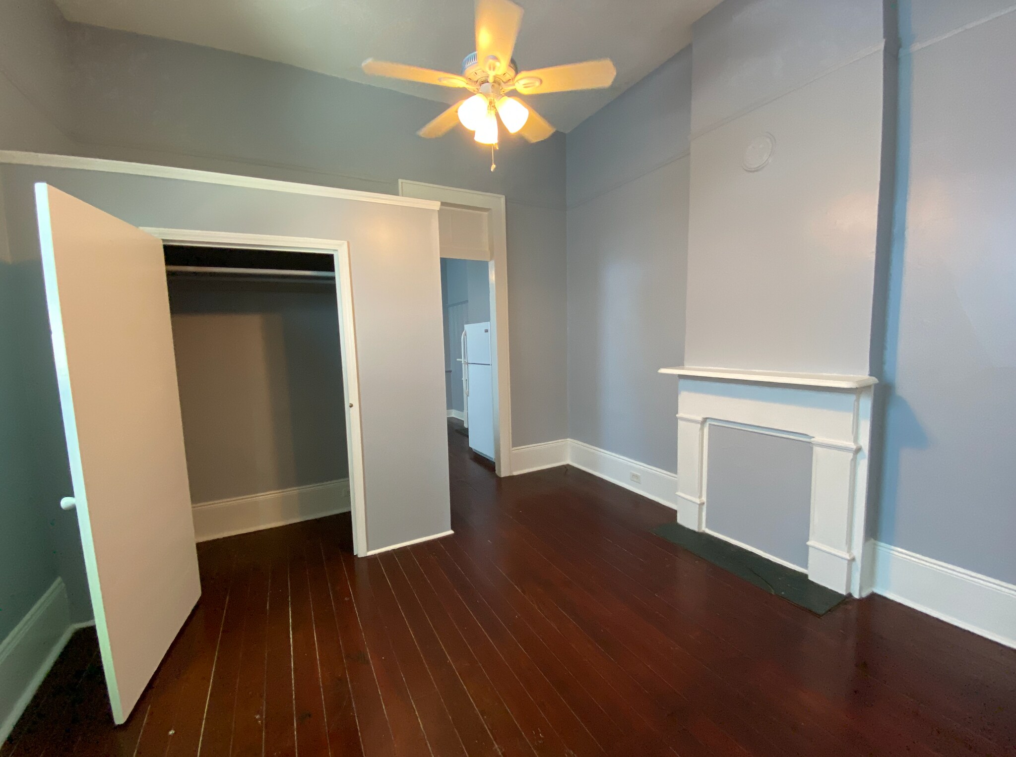 Third room - 2729 Onzaga St