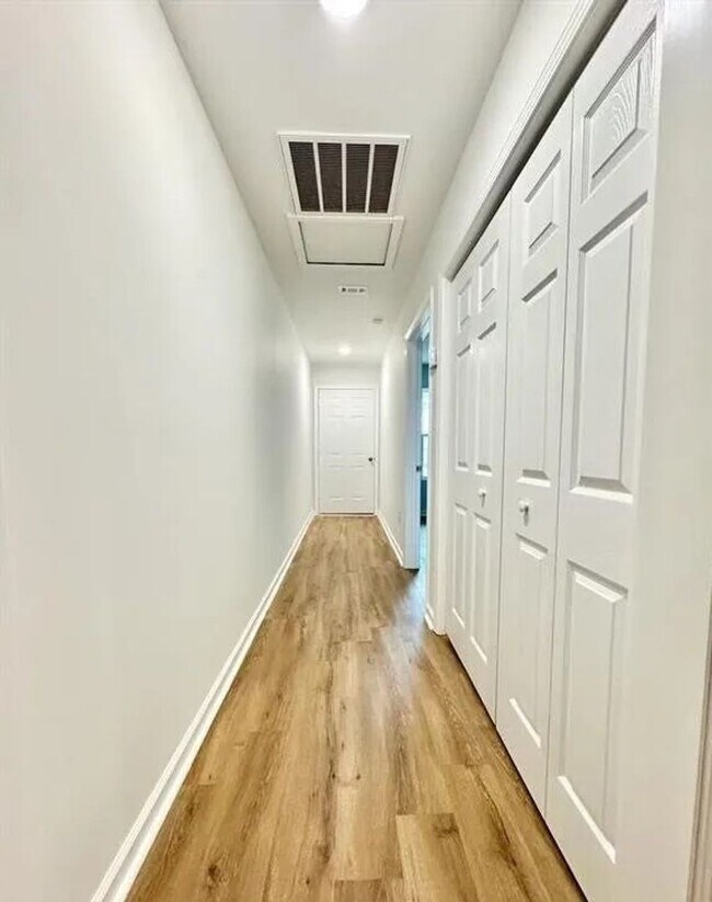 Building Photo - 177 S Spring View Dr