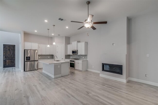 Building Photo - 4322 Maple Bloom Dr
