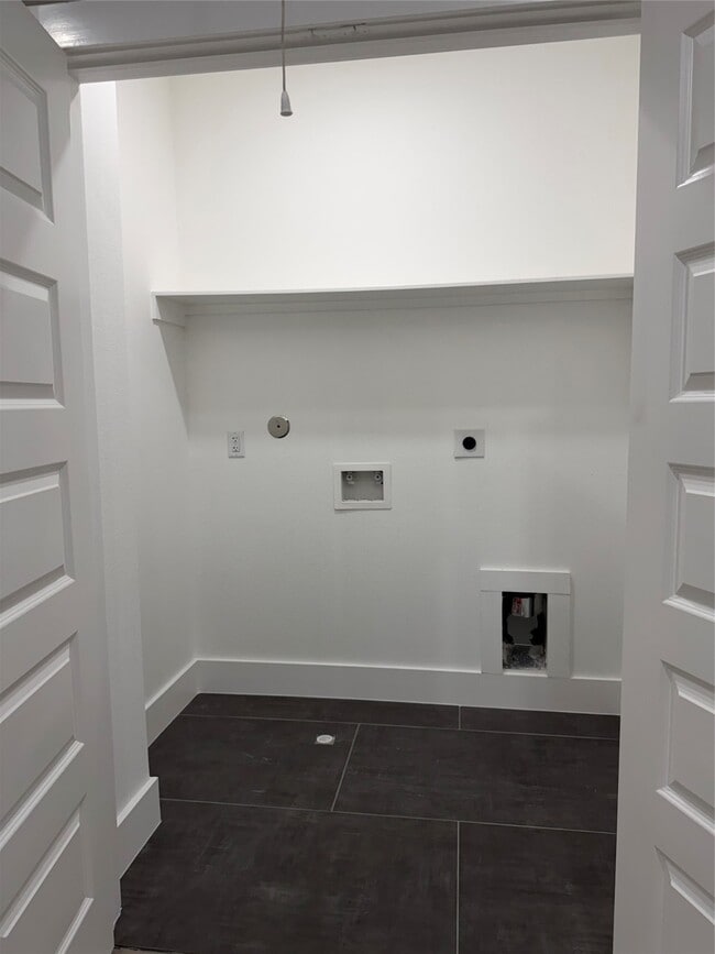 Building Photo - 10103 Grover Ln