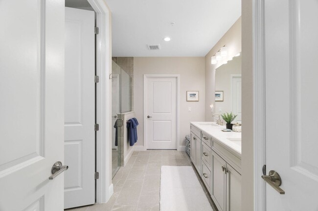 Building Photo - 2-Bed First Floor Home Rental In Gated Community With Amenities