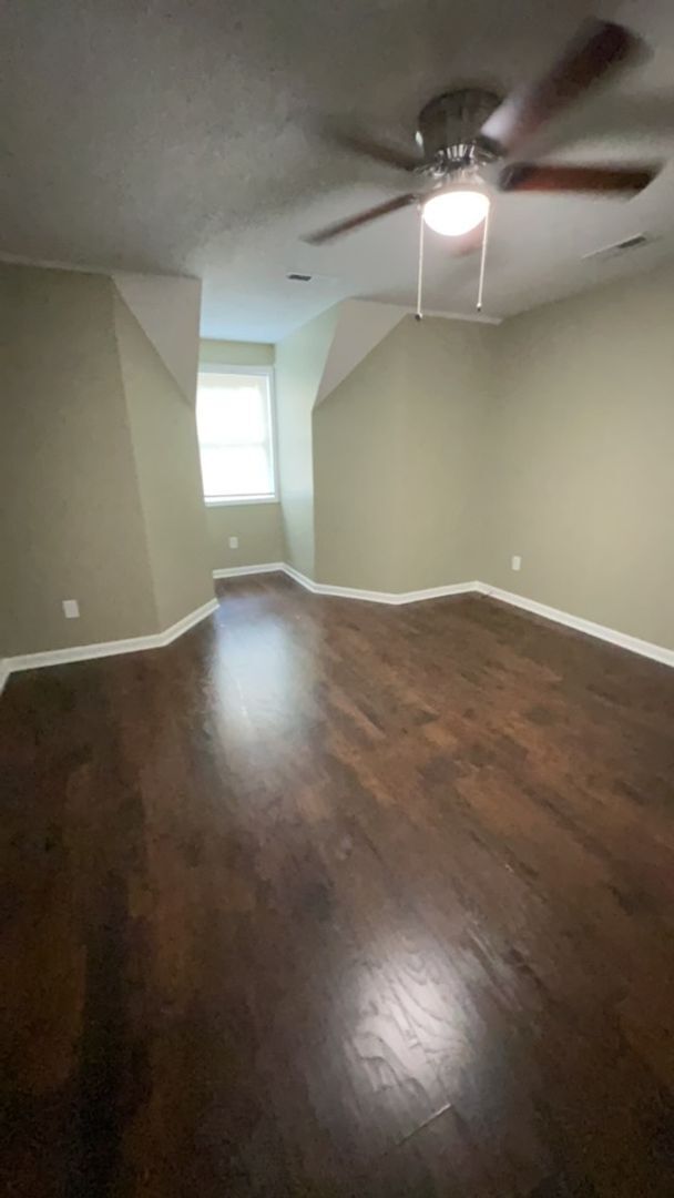 Building Photo - 4 Bedroom, 3 Bath home in the country.