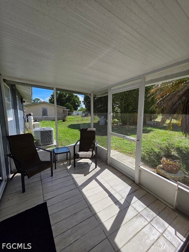 Building Photo - 311 Schoolside Dr