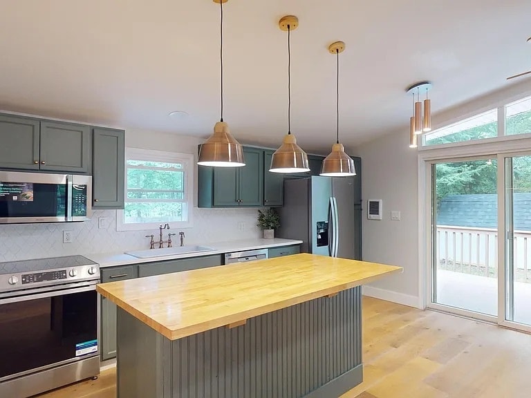 Building Photo - 107 Hickory Rd