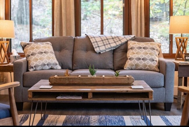 Building Photo - 287 Casper Ct