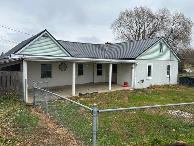 Building Photo - 1146 Lancaster Pike