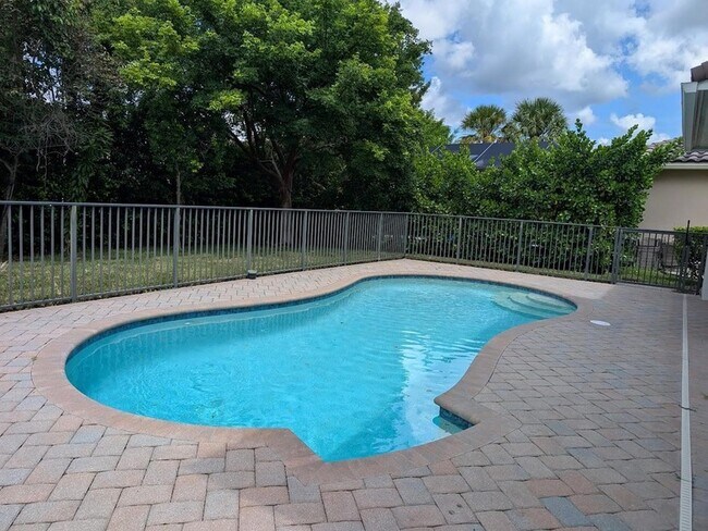 Building Photo - 8247 NW 120th Way