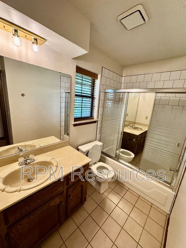 Building Photo - 1312 NW 184th St