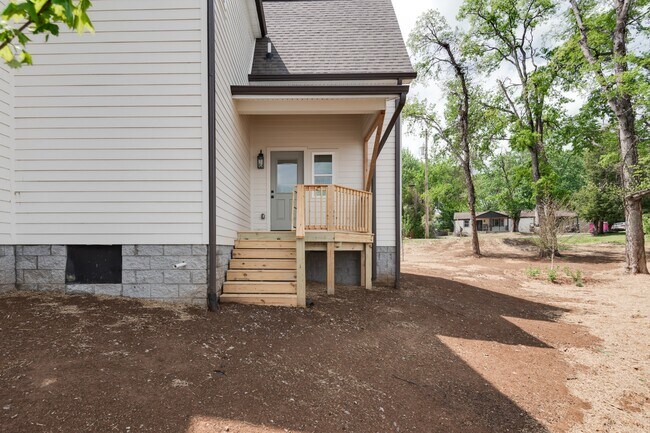 Building Photo - 3800 Syfert Ln