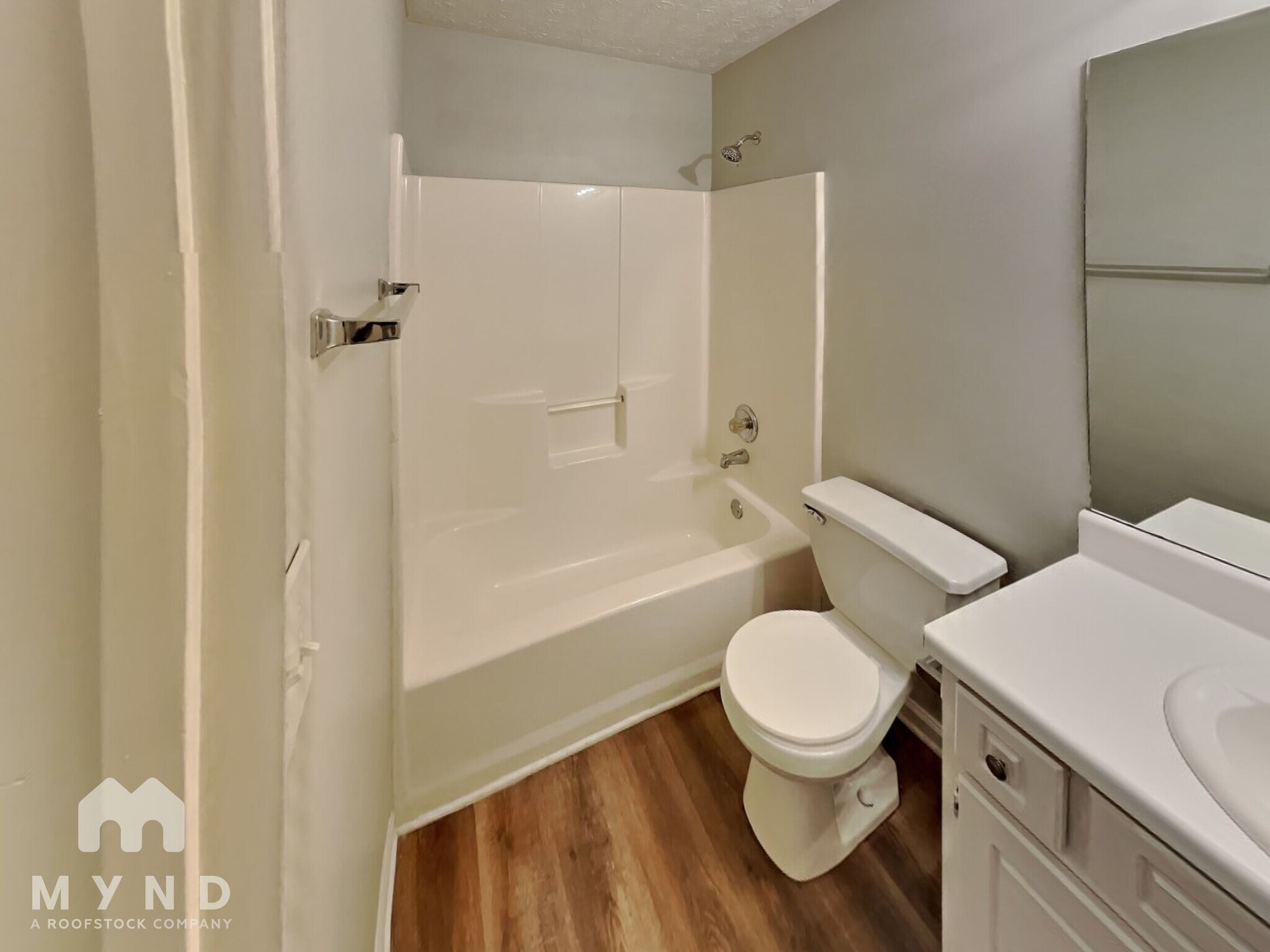 Building Photo - 135 Windward Dr