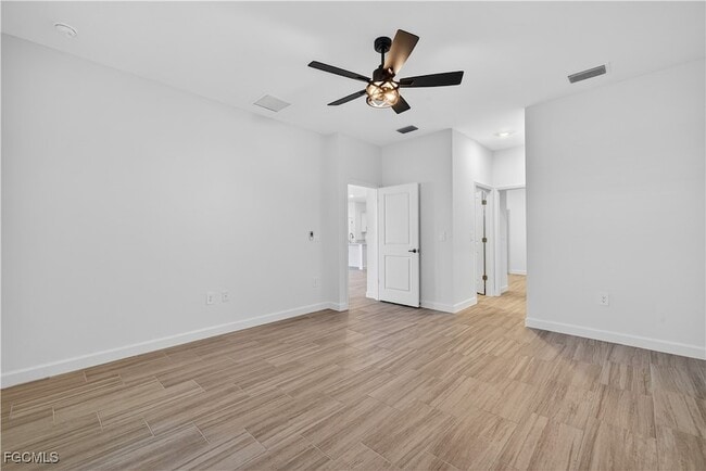 Building Photo - 15015 Bluewater Rd