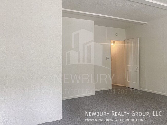 Building Photo - 18 South St