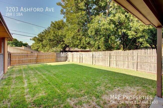 Building Photo - 3203 Ashford Ave