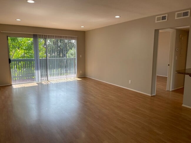 Building Photo - 412 N Bellflower Blvd
