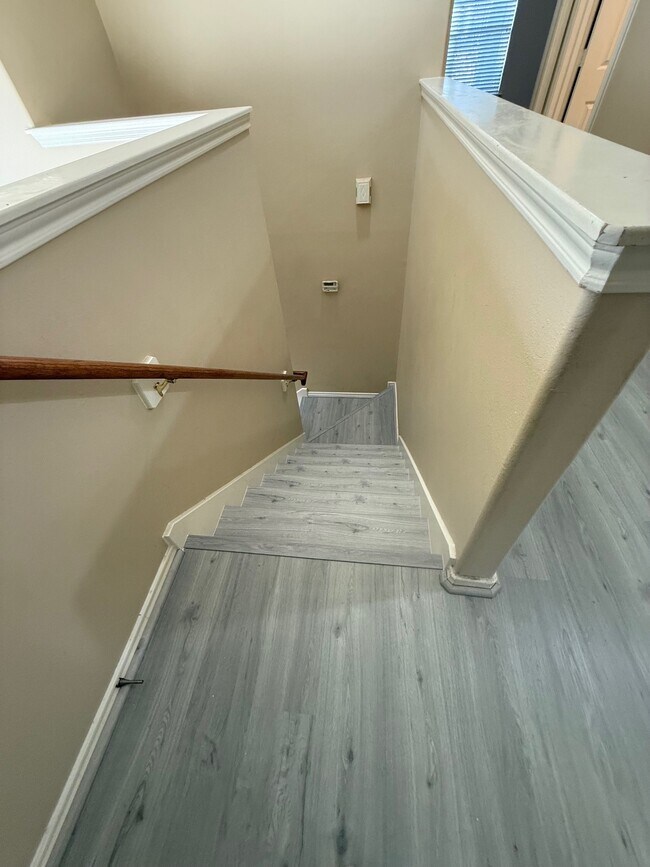 Building Photo - 43 Blue Creek Pl