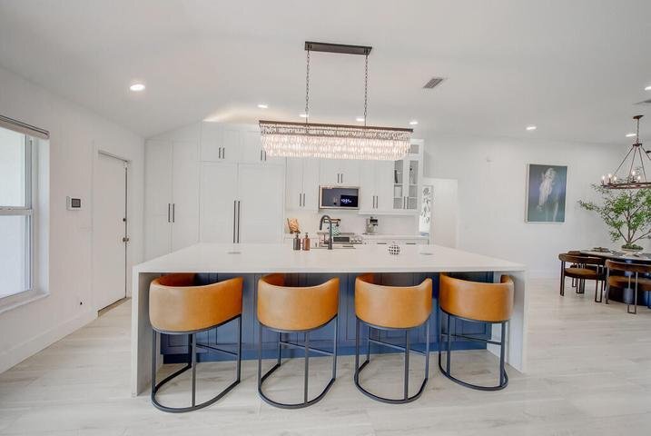 Building Photo - 1853 Shower Tree Way