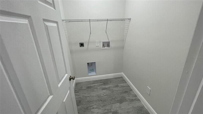 Building Photo - 4949 Ives Ave