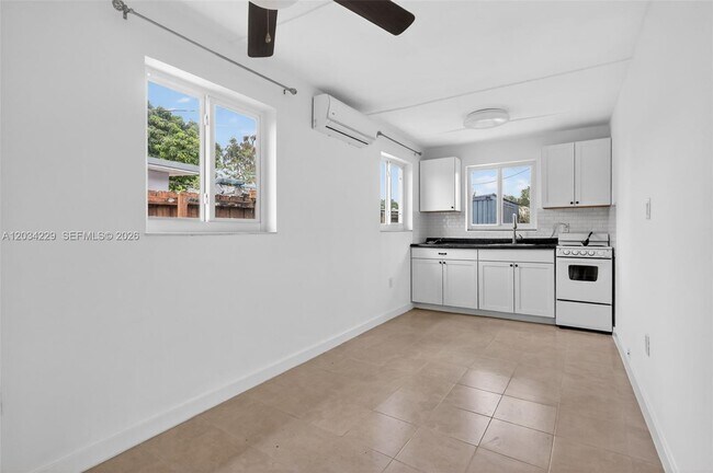 Building Photo - 17001 NW 53rd Ct