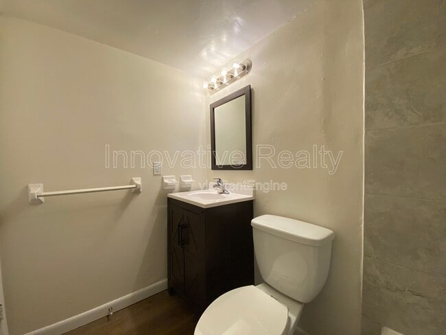 Building Photo - 5236 Davisson Ave