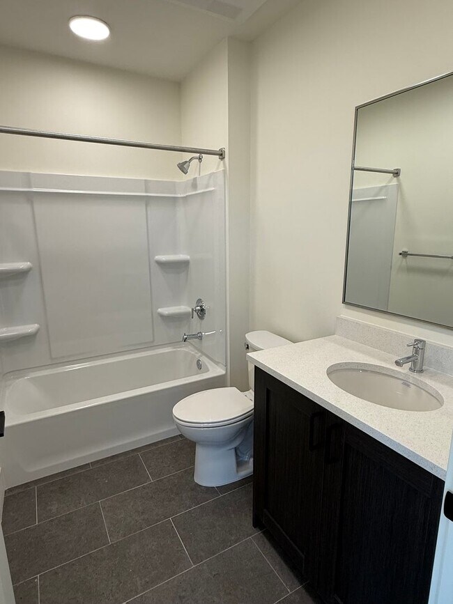 Building Photo - Valley Apartments