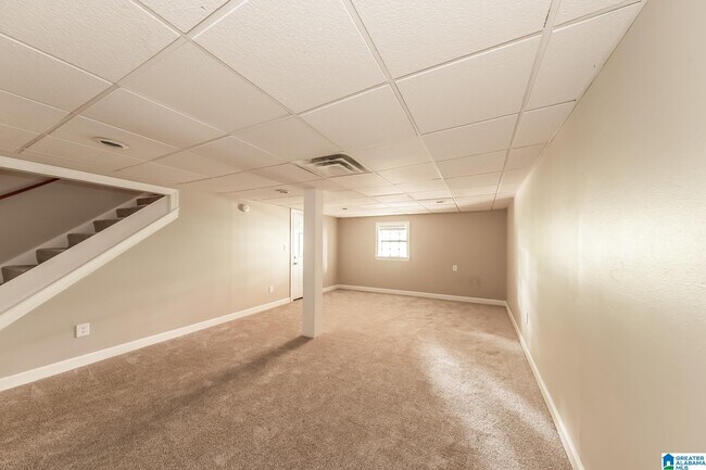 Building Photo - 6446 Freda Dr