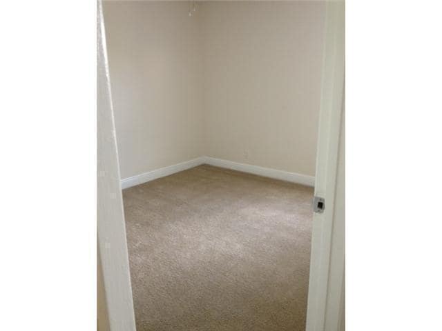 Building Photo - 1473 Lake Crystal Dr