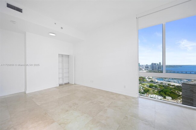 Building Photo - 325 S Biscayne Blvd