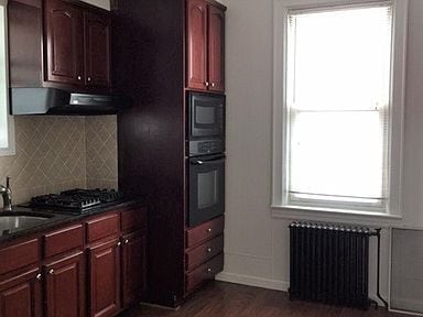 Building Photo - 361 EGE Ave