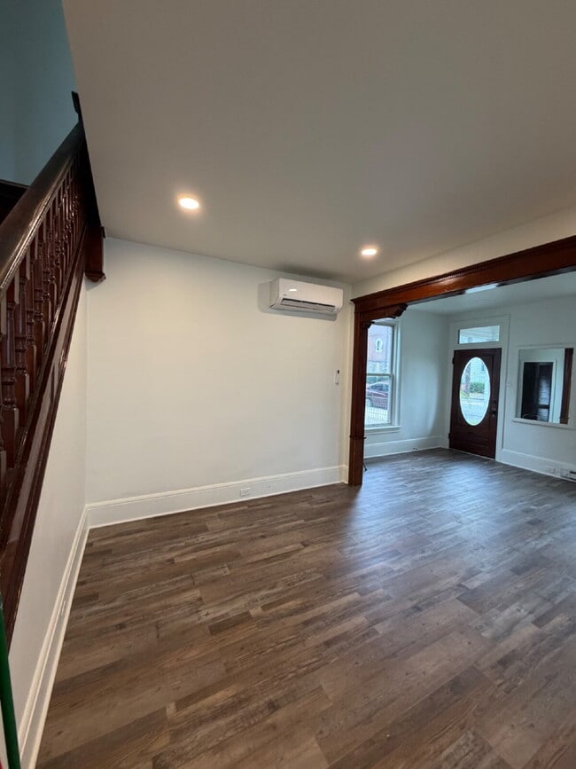 Building Photo - "Charming 3-Bedroom Retreat with 1.5 Baths on Main St in Lykens, PA!"