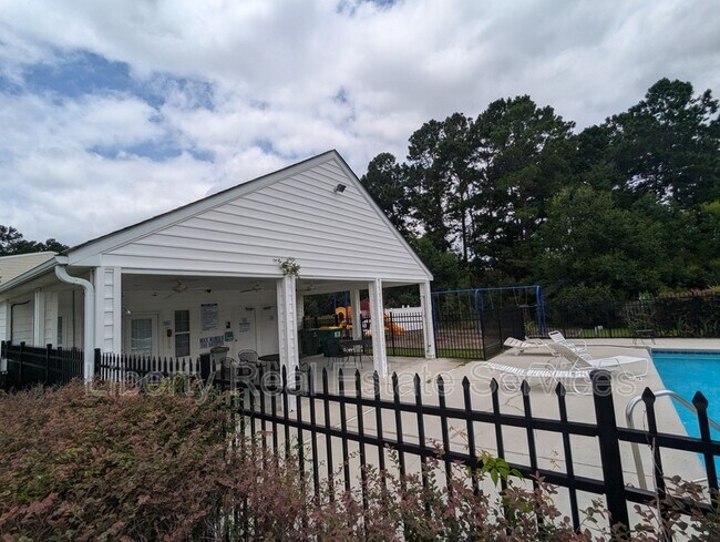 Building Photo - 494 Gov Treutlen Cir