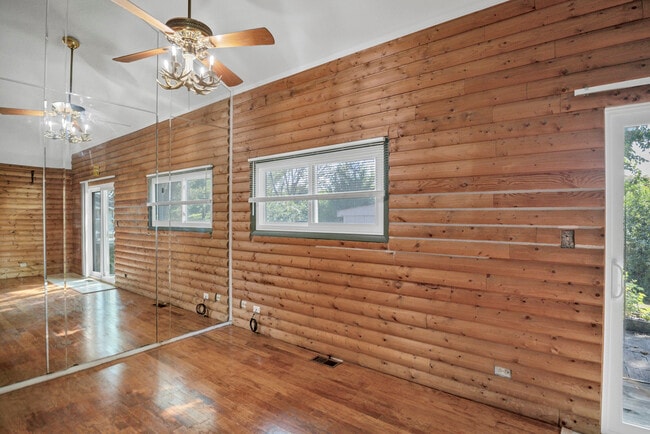 Building Photo - 1101 Sausalito Ct