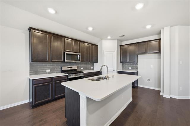 Building Photo - 1116 Rountree Ct