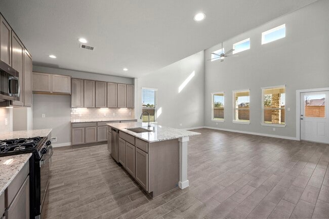 Building Photo - 32407 Hamilton Crest Dr