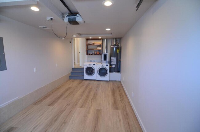 Building Photo - 126 22nd Ave