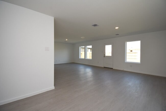 Building Photo - 3083 Sunset Glory Dr