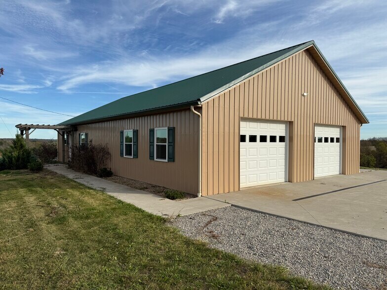 Primary Photo - 4295 Coe Rd