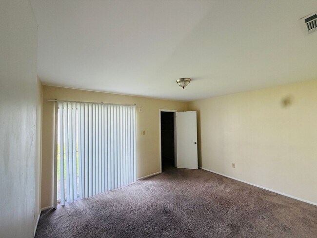 Building Photo - 7714 Bles Ave