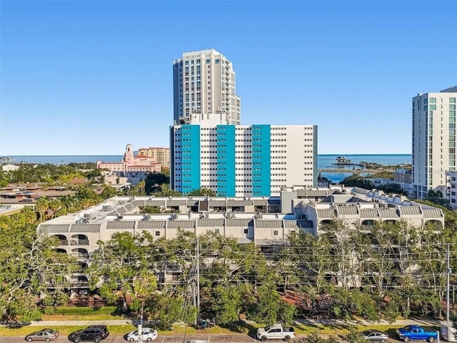 Building Photo - 105 4th Ave NE