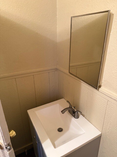 Building Photo - 3513 Avenue H