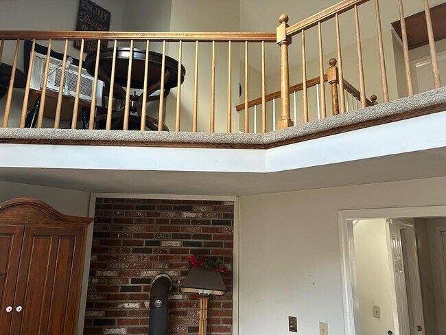 Building Photo - 165 Bunker Hill Ave