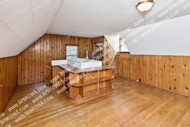 Building Photo - 713 Maxwelton Dr