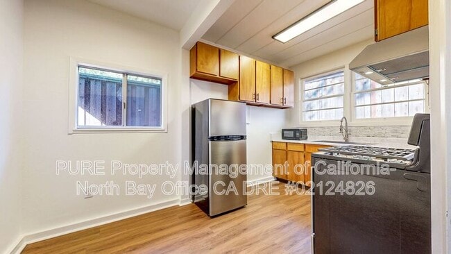 Building Photo - 4773 Montecito Ave