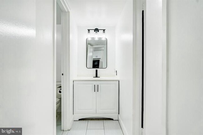 Building Photo - 1836 Metzerott Rd