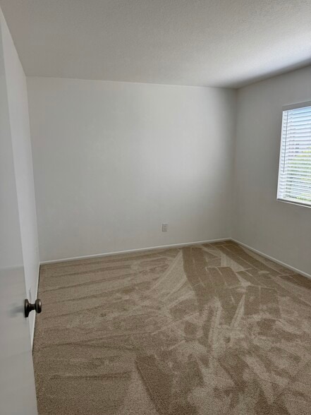 Building Photo - 16702 Sims Ln